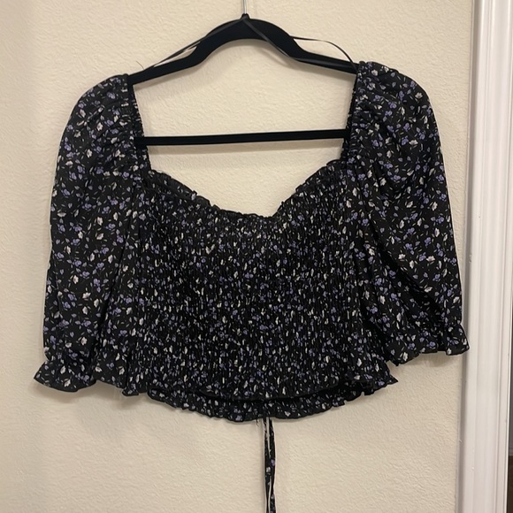PLUS SIZE URBAN BLISS FLORAL TOP - Picture 7 of 7